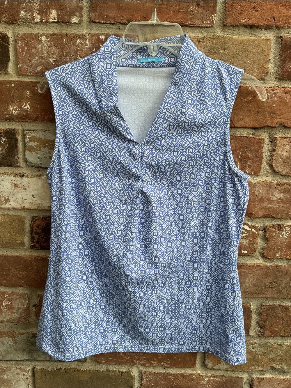 J. McLaughlin Blue Patterned Sleeveless V-Neck Camisole